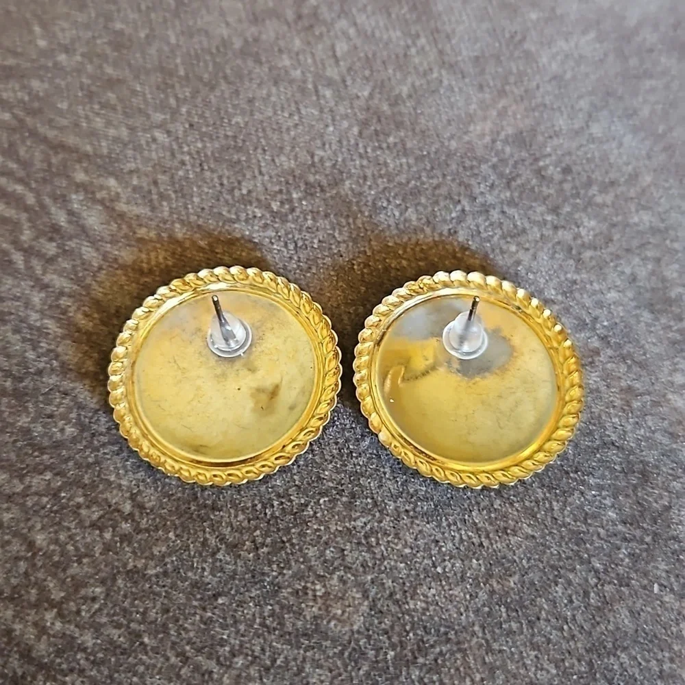 3/$20 VTG Black Goldtone Rope Rimmed Circle Post Earrings
